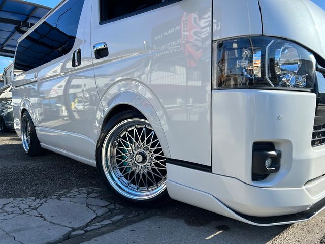 ハイエースバン スーパーGL ダークプライムII カスタムカー・アルパイン11インチナビゲーション・12.8インチフリップダウンモニター・ESSEXバッドパネル・ファブレスホイール・ローダウン・エアロ・ゴルゴセキュリティー・高音質スピーカー(15枚目)