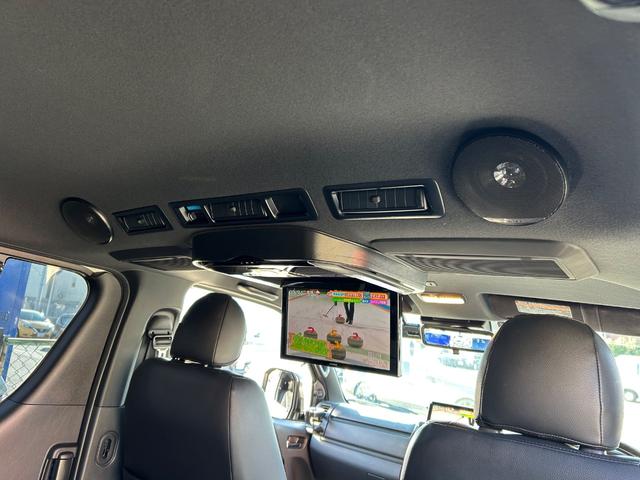 ハイエースバン スーパーGL ダークプライムII カスタムカー・アルパイン11インチナビゲーション・12.8インチフリップダウンモニター・ESSEXバッドパネル・ファブレスホイール・ローダウン・エアロ・ゴルゴセキュリティー・高音質スピーカー(50枚目)