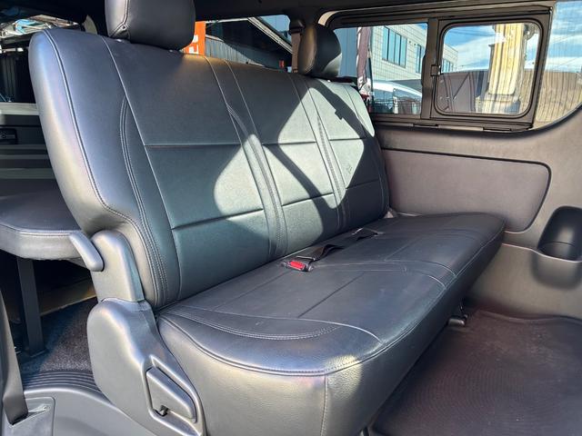 ハイエースバン スーパーGL ダークプライムII カスタムカー・アルパイン11インチナビゲーション・12.8インチフリップダウンモニター・ESSEXバッドパネル・ファブレスホイール・ローダウン・エアロ・ゴルゴセキュリティー・高音質スピーカー(60枚目)