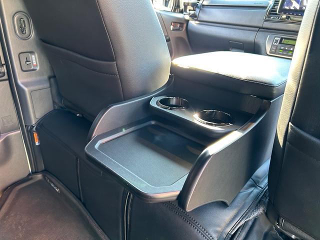 ハイエースバン スーパーGL ダークプライムII カスタムカー・アルパイン11インチナビゲーション・12.8インチフリップダウンモニター・ESSEXバッドパネル・ファブレスホイール・ローダウン・エアロ・ゴルゴセキュリティー・高音質スピーカー(63枚目)