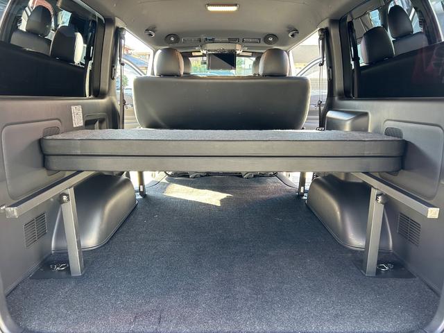ハイエースバン スーパーGL ダークプライムII カスタムカー・アルパイン11インチナビゲーション・12.8インチフリップダウンモニター・ESSEXバッドパネル・ファブレスホイール・ローダウン・エアロ・ゴルゴセキュリティー・高音質スピーカー(65枚目)