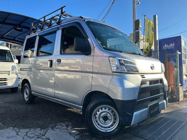 ハイゼットカーゴ ＤＸ　ＳＡＩＩＩ　令和２年式・走行距離９５０００ｋｍ・ルーフキャリア・ＬＥＤヘッドライト・キーレス・パワーウィンドウ・オーバーヘッドシェルフ・パワステ・エアバック・マニュアルエアコン・マニュアルヒーター・１カ月無償保証（7枚目）
