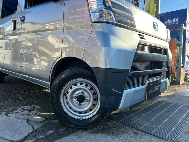 ハイゼットカーゴ ＤＸ　ＳＡＩＩＩ　令和２年式・走行距離９５０００ｋｍ・ルーフキャリア・ＬＥＤヘッドライト・キーレス・パワーウィンドウ・オーバーヘッドシェルフ・パワステ・エアバック・マニュアルエアコン・マニュアルヒーター・１カ月無償保証（17枚目）