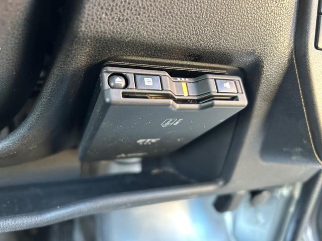 ハイゼットカーゴ ＤＸ　ＳＡＩＩＩ　令和２年式・走行距離９５０００ｋｍ・ルーフキャリア・ＬＥＤヘッドライト・キーレス・パワーウィンドウ・オーバーヘッドシェルフ・パワステ・エアバック・マニュアルエアコン・マニュアルヒーター・１カ月無償保証（34枚目）