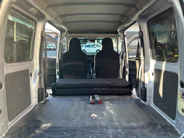 ハイゼットカーゴ ＤＸ　ＳＡＩＩＩ　令和２年式・走行距離９５０００ｋｍ・ルーフキャリア・ＬＥＤヘッドライト・キーレス・パワーウィンドウ・オーバーヘッドシェルフ・パワステ・エアバック・マニュアルエアコン・マニュアルヒーター・１カ月無償保証（43枚目）