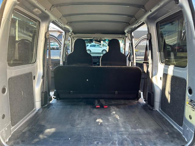 ハイゼットカーゴ ＤＸ　ＳＡＩＩＩ　令和２年式・走行距離９５０００ｋｍ・ルーフキャリア・ＬＥＤヘッドライト・キーレス・パワーウィンドウ・オーバーヘッドシェルフ・パワステ・エアバック・マニュアルエアコン・マニュアルヒーター・１カ月無償保証（44枚目）