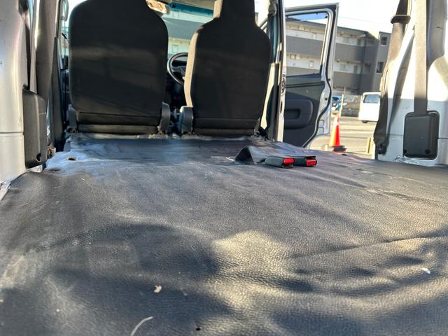 ハイゼットカーゴ ＤＸ　ＳＡＩＩＩ　令和２年式・走行距離９５０００ｋｍ・ルーフキャリア・ＬＥＤヘッドライト・キーレス・パワーウィンドウ・オーバーヘッドシェルフ・パワステ・エアバック・マニュアルエアコン・マニュアルヒーター・１カ月無償保証（46枚目）