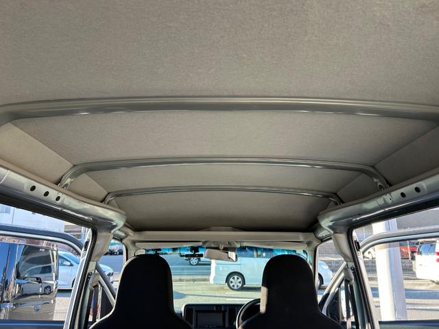 ハイゼットカーゴ ＤＸ　ＳＡＩＩＩ　令和２年式・走行距離９５０００ｋｍ・ルーフキャリア・ＬＥＤヘッドライト・キーレス・パワーウィンドウ・オーバーヘッドシェルフ・パワステ・エアバック・マニュアルエアコン・マニュアルヒーター・１カ月無償保証（50枚目）
