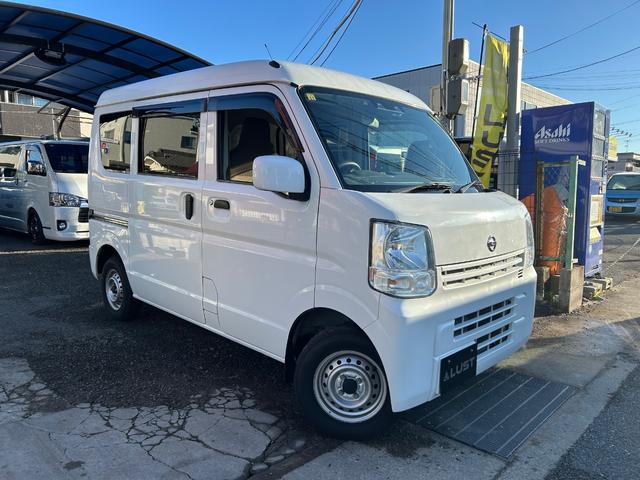 ＮＶ１００クリッパーバン ＤＸ　ＧＬセーフティパッケージ　令和１年式・走行距離７２０００ｋｍ・７インチナビ・Ｂｌｕｅｔｏｏｔｈ・キーレス・パワーウィンドウ・オーバーヘッドシェルフ・パワステ・エアバック・マニュアルエアコン・マニュアルヒーター・１カ月無償保証（5枚目）