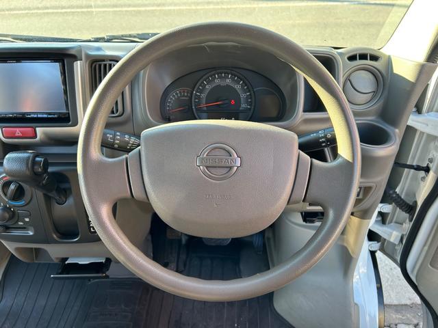 ＮＶ１００クリッパーバン ＤＸ　ＧＬセーフティパッケージ　令和１年式・走行距離７２０００ｋｍ・７インチナビ・Ｂｌｕｅｔｏｏｔｈ・キーレス・パワーウィンドウ・オーバーヘッドシェルフ・パワステ・エアバック・マニュアルエアコン・マニュアルヒーター・１カ月無償保証（30枚目）