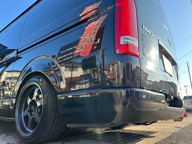 ハイエースバン スーパーＧＬ　ダークプライムＩＩ　カスタムカー・アルパイン１１インチＢＩＧ　Ｘナビ・リアモニター・天井スピーカー・高音質・バッドパネル・モデリスタエアロ・新品ホイール・タイヤ・ローダウン・車中泊ベッドキット・１２カ月無償保証（69枚目）