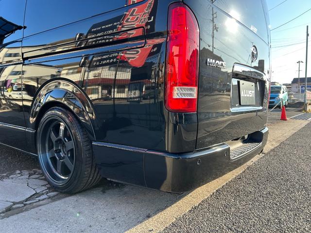 ハイエースバン スーパーＧＬ　ダークプライムＩＩ　カスタムカー・アルパイン１１インチＢＩＧ　Ｘナビ・リアモニター・天井スピーカー・高音質・バッドパネル・モデリスタエアロ・新品ホイール・タイヤ・ローダウン・車中泊ベッドキット・１２カ月無償保証（74枚目）