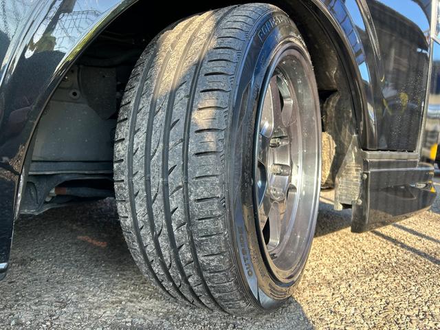 ハイエースバン スーパーＧＬ　ダークプライムＩＩ　カスタムカー・アルパイン１１インチＢＩＧ　Ｘナビ・リアモニター・天井スピーカー・高音質・バッドパネル・モデリスタエアロ・新品ホイール・タイヤ・ローダウン・車中泊ベッドキット・１２カ月無償保証（78枚目）