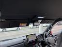 【インパネ周り】視界がよく運転しやすい設計となっております。インパネ周りもすっきりと洗練されたデザインで高級感が溢れています。日々のドライブを飽きさせません。