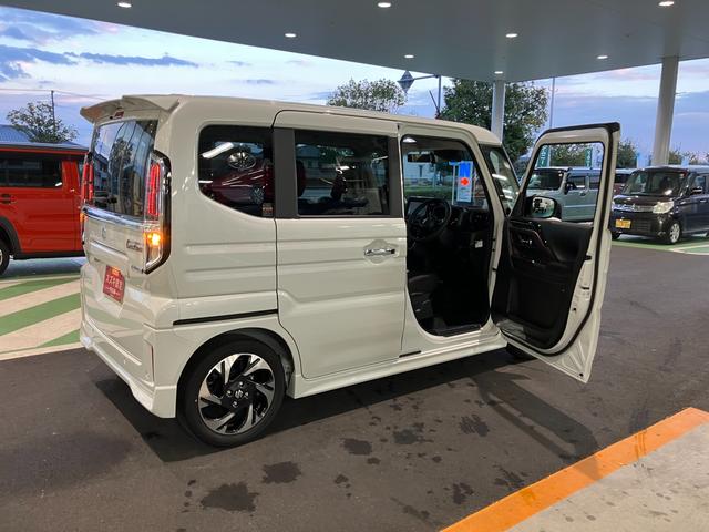 スペーシアカスタム カスタム　ＨＹＢＲＩＤ　ＸＳ　９インチナビ・全方位カメラ・電動パーキングブレーキ・フロントドライブレコーダー・ＬＥＤヘッドランプ・リアドア両側電動スライドドア・スリムサーキュレーター・ステアリングヒーター・シートヒーター（43枚目）