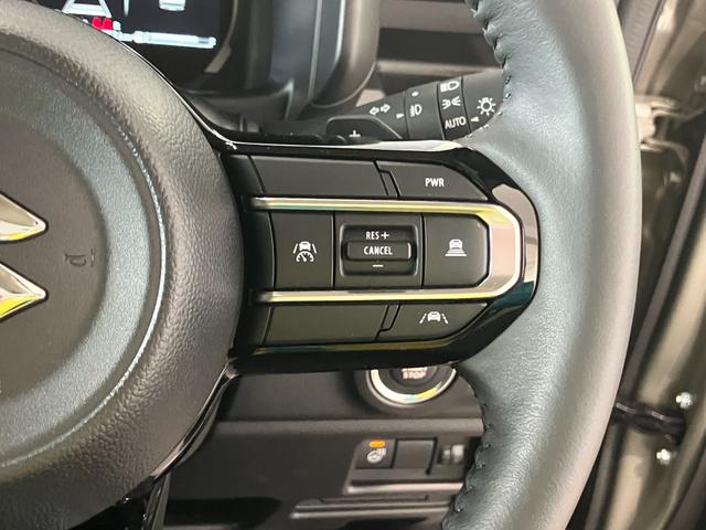 �ݒ肵�����x�ŃA�N�Z�����얳���ɑ��s���\�I����ɑO���̎ԗ����~���g���[�_�[�����m���ĒǏ]���s�����Ă����A�_�v�e�B�u�N���[�Y�R���g���[���𑕔��I