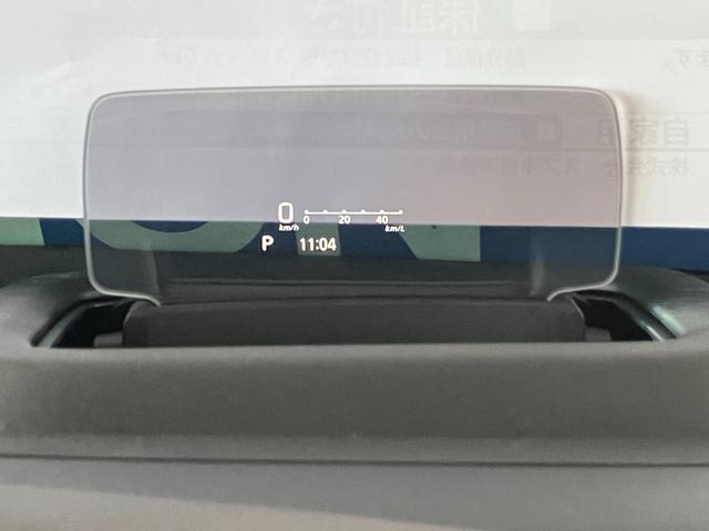 �^�]�ȑO���̃C���p�l�㕔�Ƀf�W�^���X�s�[�h���[�^�[��v��ނ̈ꕔ���\���ł���w�b�h�A�b�v�f�B�X�v���C�𑕔��I