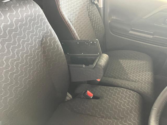 �^�]�ȃA�[�����X�g�𑕔��I�A�[�����X�g�ɂ̓t�^�t���̃{�b�N�X�𑕔��I