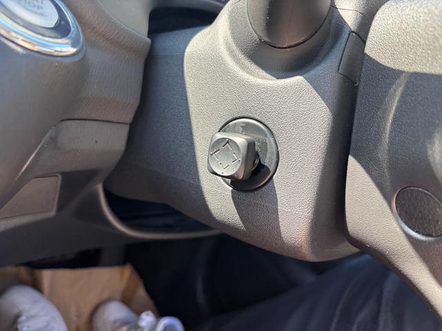 フーガ 250GT 雹害車 1年保証 法定整備付き 黒本革シート シートクーラー シートヒーター フルセグTV ナビ ETC スマートキー(10枚目)