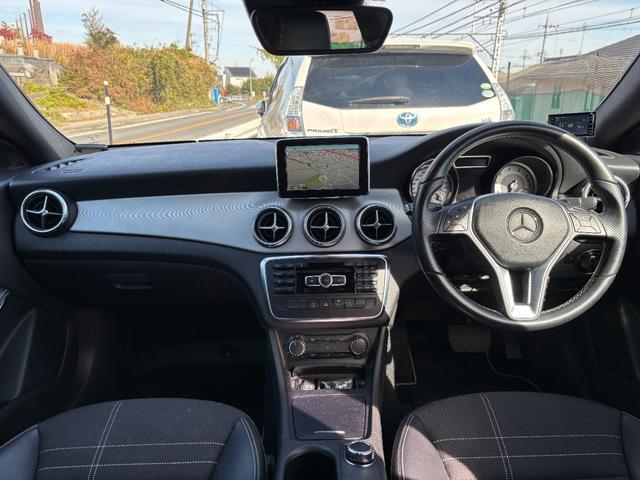 ＣＬＡクラス ＣＬＡ１８０　１年保証　法定整備付き　バックカメラ　フルセグＴＶ　Ｂｌｕｅｔｏｏｔｈ（13枚目）