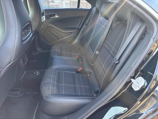 ＣＬＡクラス ＣＬＡ１８０　１年保証　法定整備付き　バックカメラ　フルセグＴＶ　Ｂｌｕｅｔｏｏｔｈ（15枚目）