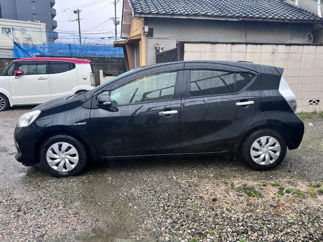 アクア Ｓ　１年保証　ナビ　ＴＶ　Ｂｌｕｅｔｏｏｔｈ　ＥＴＣ　バックカメラ　プッシュスタート　スマートキー（5枚目）