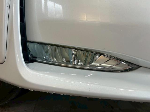 ＮＸ ＮＸ３００ｈ　バージョンＬ　（禁煙車）（黒本革シート）（純正ナビ）（レーダークルーズ）（シートヒーター＆エアコン）（ステアリングヒーター）（サイド＆バックカメラ）（シートメモリー）（ＥＴＣ）（フルセグ）（純正１８インチＡＷ）（30枚目）