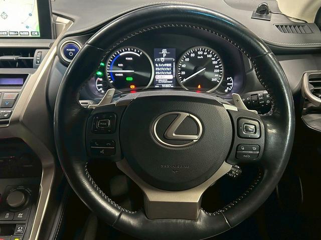 ＮＸ ＮＸ３００ｈ　バージョンＬ　（禁煙車）（黒本革シート）（純正ナビ）（レーダークルーズ）（シートヒーター＆エアコン）（ステアリングヒーター）（サイド＆バックカメラ）（シートメモリー）（ＥＴＣ）（フルセグ）（純正１８インチＡＷ）（50枚目）