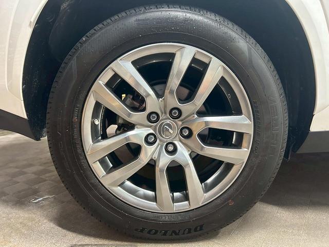 ＮＸ ＮＸ３００ｈ　バージョンＬ　（禁煙車）（黒本革シート）（純正ナビ）（レーダークルーズ）（シートヒーター＆エアコン）（ステアリングヒーター）（サイド＆バックカメラ）（シートメモリー）（ＥＴＣ）（フルセグ）（純正１８インチＡＷ）（65枚目）