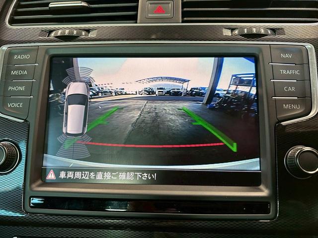 ゴルフＧＴＩ ベースグレード　（禁煙車）（６速ＭＴ）（純正ナビ）（バックカメラ）（レーダークルーズ）（衝突軽減ブレーキ）（クリアランスソナー）（レーンアシスト）（ＬＥＤヘッド）（フルフラット）（ＥＴＣ）（純正１８インチＡＷ）（6枚目）