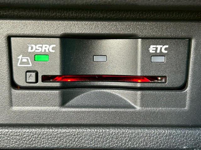 ゴルフＧＴＩ ベースグレード　（禁煙車）（６速ＭＴ）（純正ナビ）（バックカメラ）（レーダークルーズ）（衝突軽減ブレーキ）（クリアランスソナー）（レーンアシスト）（ＬＥＤヘッド）（フルフラット）（ＥＴＣ）（純正１８インチＡＷ）（11枚目）