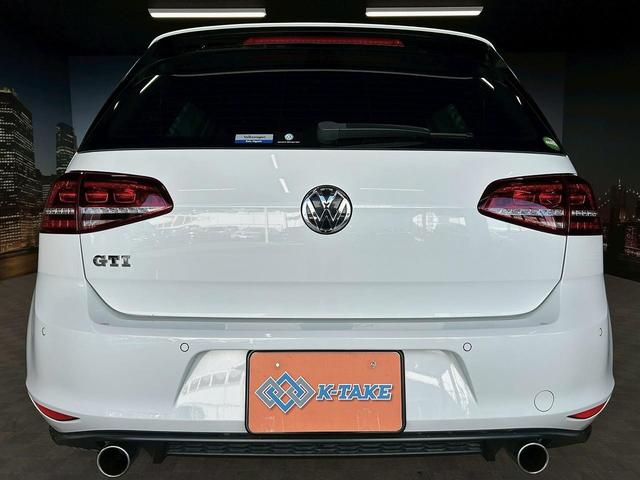 ゴルフＧＴＩ ベースグレード　（禁煙車）（６速ＭＴ）（純正ナビ）（バックカメラ）（レーダークルーズ）（衝突軽減ブレーキ）（クリアランスソナー）（レーンアシスト）（ＬＥＤヘッド）（フルフラット）（ＥＴＣ）（純正１８インチＡＷ）（22枚目）