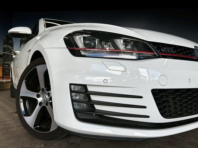 ゴルフＧＴＩ ベースグレード　（禁煙車）（６速ＭＴ）（純正ナビ）（バックカメラ）（レーダークルーズ）（衝突軽減ブレーキ）（クリアランスソナー）（レーンアシスト）（ＬＥＤヘッド）（フルフラット）（ＥＴＣ）（純正１８インチＡＷ）（29枚目）
