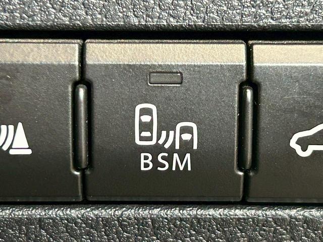 ＮＸ ＮＸ３００ｈ　バージョンＬ　（サンルーフ）（フルエアロ）（禁煙車）（プリクラッシュ）（純正ＳＤナビ）（黒本革シート）（全席パワーシート）（全周囲カメラ）（レーダークルーズ）（シートヒーター＆エアコン）（純正１８インチＡＷ）（42枚目）