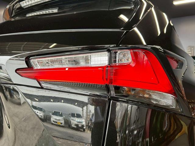 ＮＸ ＮＸ３００ｈ　バージョンＬ　（サンルーフ）（フルエアロ）（禁煙車）（プリクラッシュ）（純正ＳＤナビ）（黒本革シート）（全席パワーシート）（全周囲カメラ）（レーダークルーズ）（シートヒーター＆エアコン）（純正１８インチＡＷ）（52枚目）