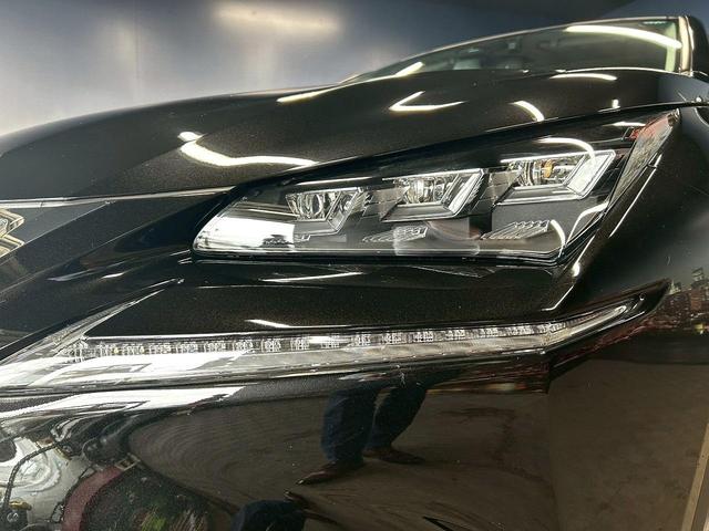 ＮＸ ＮＸ３００ｈ　バージョンＬ　（サンルーフ）（フルエアロ）（禁煙車）（プリクラッシュ）（純正ＳＤナビ）（黒本革シート）（全席パワーシート）（全周囲カメラ）（レーダークルーズ）（シートヒーター＆エアコン）（純正１８インチＡＷ）（58枚目）