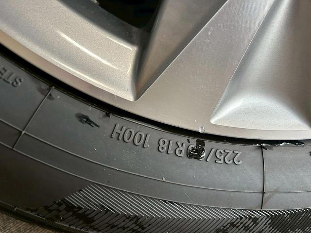 ＮＸ ＮＸ３００ｈ　バージョンＬ　（サンルーフ）（フルエアロ）（禁煙車）（プリクラッシュ）（純正ＳＤナビ）（黒本革シート）（全席パワーシート）（全周囲カメラ）（レーダークルーズ）（シートヒーター＆エアコン）（純正１８インチＡＷ）（60枚目）