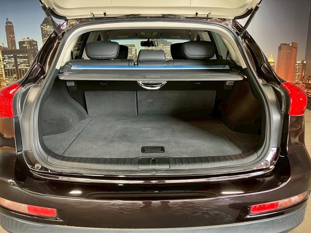 スカイラインクロスオーバー ３７０ＧＴ　（禁煙車）（黒半革シート）（メーカーＨＤＤナビ）（バックカメラ）（スマートキー＆プッシュスタート）（パワーシート）（ＨＩＤヘッドライト）（ビルトインＥＴＣ）（フルセグＴＶ）（純正１８インチＡＷ）（13枚目）