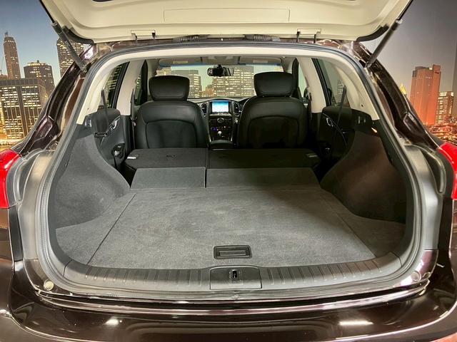 スカイラインクロスオーバー ３７０ＧＴ　（禁煙車）（黒半革シート）（メーカーＨＤＤナビ）（バックカメラ）（スマートキー＆プッシュスタート）（パワーシート）（ＨＩＤヘッドライト）（ビルトインＥＴＣ）（フルセグＴＶ）（純正１８インチＡＷ）（14枚目）