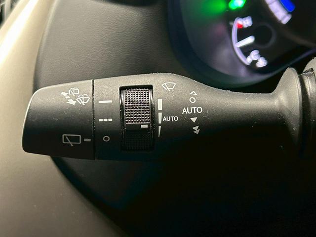 ＮＸ ＮＸ３００ｈ　Ｆスポーツ　（黒＆赤本革シート）（メーカーＳＤナビ）（レーダークルーズ）（シートエアコン＆ヒーター）（クリアランスソナー）（フルセグ）（バック＆サイドカメラ）（メモリー機能付きパワーシート）（純正１８インチＡＷ）（32枚目）