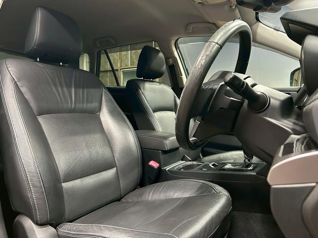 レガシィアウトバック リミテッド　（禁煙車）（黒本革シート）（４ＷＤ）（純正ＳＤナビ）（全席シートヒーター）（レーダークルーズ）（パドルシフト）（ＬＥＤヘッドライト）（バックカメラ）（シートメモリー）（純正１８インチＡＷ）（28枚目）