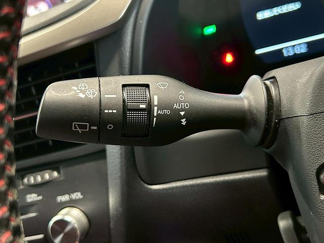 ＲＸ ＲＸ４５０ｈ　Ｆスポーツ　レクサスセーフティセンス（禁煙車）（赤本革シート）（純正ナビ）（シートヒーター＆クーラー）（パワーシート）（ステアリングヒーター）（３眼ＬＥＤヘッドライト）（パワーバックドア）（純正２０インチＡＷ）（46枚目）