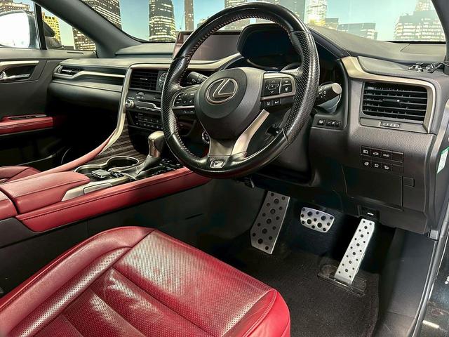 ＲＸ ＲＸ４５０ｈ　Ｆスポーツ　レクサスセーフティセンス（禁煙車）（赤本革シート）（純正ナビ）（シートヒーター＆クーラー）（パワーシート）（ステアリングヒーター）（３眼ＬＥＤヘッドライト）（パワーバックドア）（純正２０インチＡＷ）（62枚目）