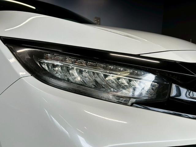 シビック ハッチバック　（禁煙車）（６速ＭＴ）（レーダクルーズ）（レーンキープアシスト）（シートヒーター）（スマートキー＆プッシュスタート）（純正ナビ）（バックカメラ）（ＥＴＣ）（ＬＥＤヘッドライト）（純正１８インチＡＷ）（43枚目）