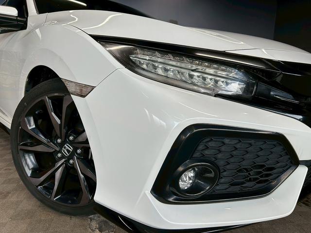 シビック ハッチバック　（禁煙車）（６速ＭＴ）（レーダクルーズ）（レーンキープアシスト）（シートヒーター）（スマートキー＆プッシュスタート）（純正ナビ）（バックカメラ）（ＥＴＣ）（ＬＥＤヘッドライト）（純正１８インチＡＷ）（47枚目）
