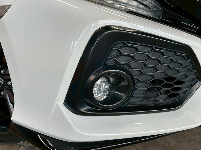 シビック ハッチバック　（禁煙車）（６速ＭＴ）（レーダクルーズ）（レーンキープアシスト）（シートヒーター）（スマートキー＆プッシュスタート）（純正ナビ）（バックカメラ）（ＥＴＣ）（ＬＥＤヘッドライト）（純正１８インチＡＷ）（52枚目）