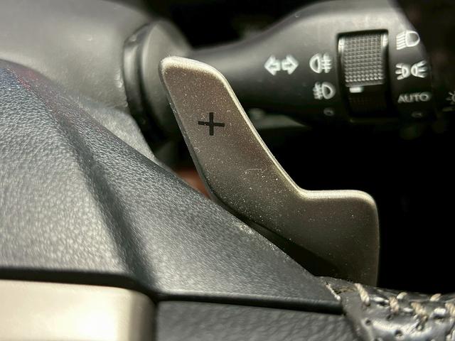 ＮＸ ＮＸ３００　Ｆスポーツ　（トヨタセーフティセンス）（禁煙車）（後期型）（メーカーメモリナビ）（黒本革シート）（シートヒーター＆エアコン）（シーケンシャルウィンカー（１００Ｖ電源）（４ＷＤ）（ＨＵＤ）（純正１８インチＡＷ）（35枚目）