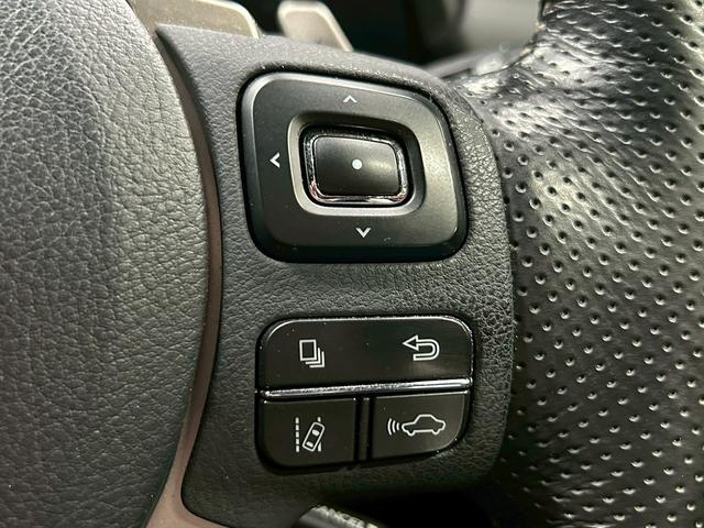 ＮＸ ＮＸ３００　Ｆスポーツ　（トヨタセーフティセンス）（禁煙車）（後期型）（メーカーメモリナビ）（黒本革シート）（シートヒーター＆エアコン）（シーケンシャルウィンカー（１００Ｖ電源）（４ＷＤ）（ＨＵＤ）（純正１８インチＡＷ）（36枚目）
