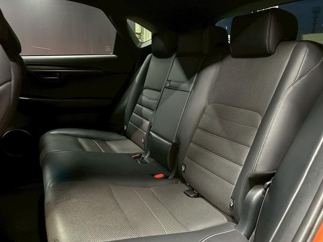 ＮＸ ＮＸ３００　Ｆスポーツ　（トヨタセーフティセンス）（禁煙車）（後期型）（メーカーメモリナビ）（黒本革シート）（シートヒーター＆エアコン）（シーケンシャルウィンカー（１００Ｖ電源）（４ＷＤ）（ＨＵＤ）（純正１８インチＡＷ）（51枚目）