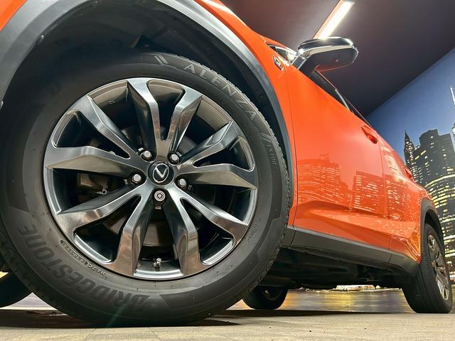 ＮＸ ＮＸ３００　Ｆスポーツ　（トヨタセーフティセンス）（禁煙車）（後期型）（メーカーメモリナビ）（黒本革シート）（シートヒーター＆エアコン）（シーケンシャルウィンカー（１００Ｖ電源）（４ＷＤ）（ＨＵＤ）（純正１８インチＡＷ）（58枚目）